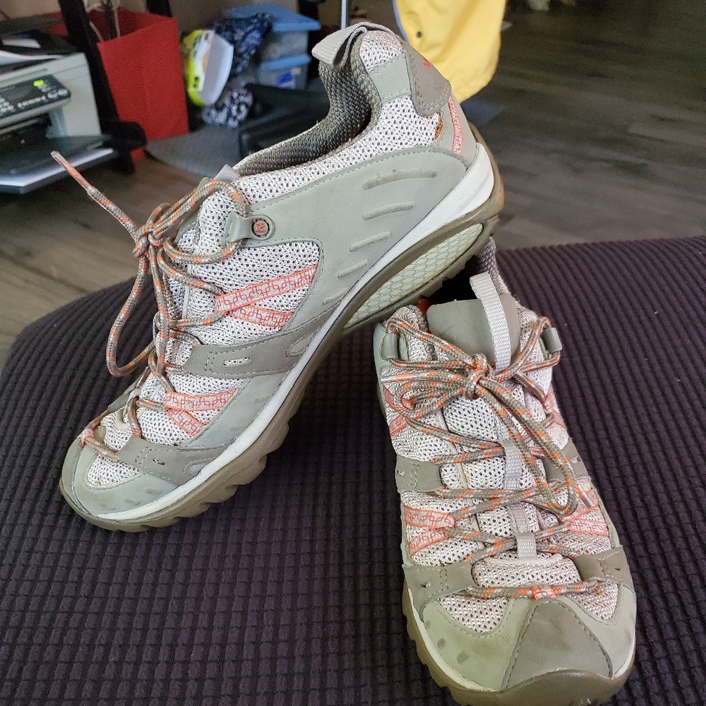 Merrill Sneakers